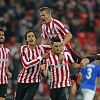 Aduriz celebra uno de sus cinco goles ante el Genk