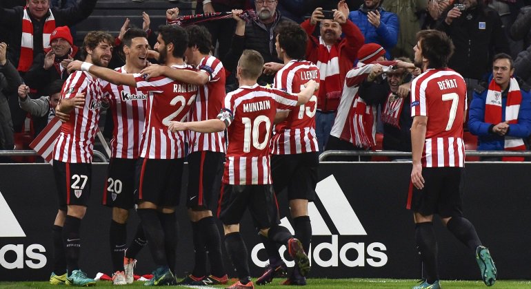 El Athletic celebra un gol ante el Sassuolo