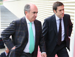 Joseba Intxaurraga junto con GarcÃa Macua