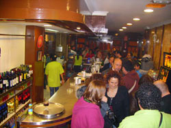 Foto de una de las mesas de la Cena de Navidad celebrada por la Peña Catedral de León.