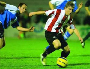 Iker Muniain durante un lance del Bilbao Athletic contra Osasuna B