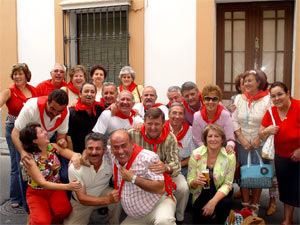 Grupo de peñistas de la Peña La Copa