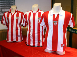 Presentación de la nueva camiseta del Athletic para la temporada 2007-08