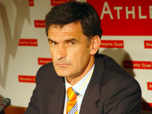 Quiere profesionales dentro y fuera del campo