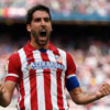 Raúl García nuevo jugador del Athletic durante un lance con el Atlético de Madrid