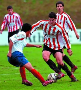 Mikel San José en su estreno en un amistoso ante el Leioa