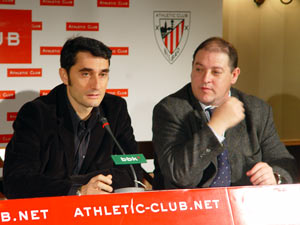 Valverde durante la rueda de prensa ofrecida en Ibaigane