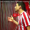 Aduriz recromina a Amorebieta el codazo que le propició el defensa del Sporting