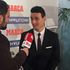 Aritz Aduriz atiende a la prensa tras recibir el Trofeo Zarra 2014/15
