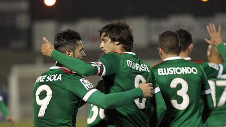 El Athletic celebra el gol de Kike Sola