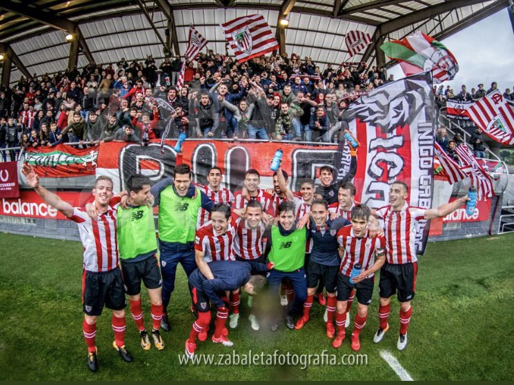 Las gradas de Lezama a rebosar para ver el Bilbao Athletic - Tudelano
