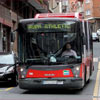 Los autobuses lucen el lema Aupa Athletic en los carteles