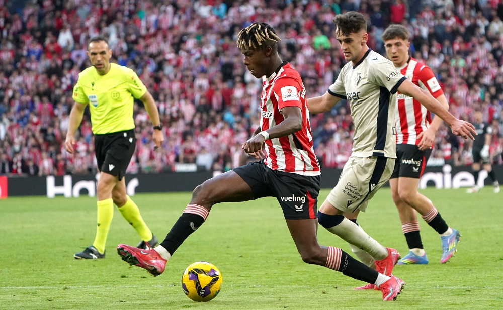 Nico Williams lo intentó una y otra vez, pero le taparon bien los defensores rojillos.