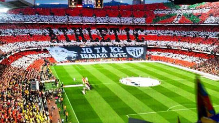 Mosaico de la afición del Athletic en la Final de Copa