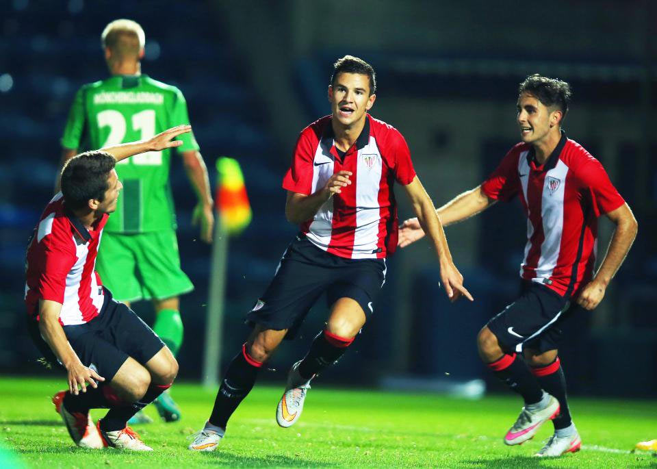 Gorka Guruzeta celebra un gol con el Bilbao Athletic