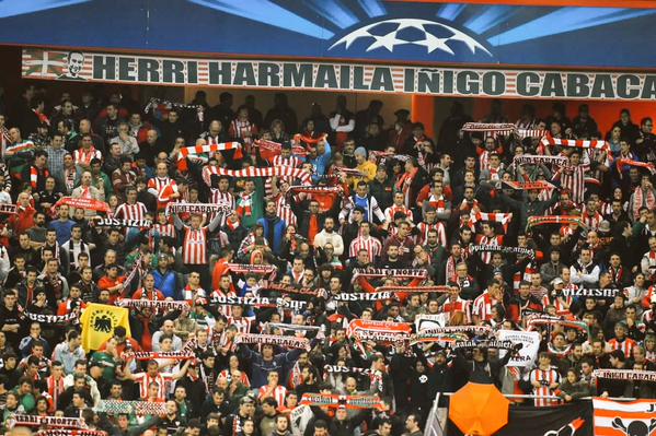 La afición del Athletic de iñigo Cabacas Herri Harmaila