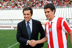 Fernando Garcia Macua durante la presentación de Asier Del Horno