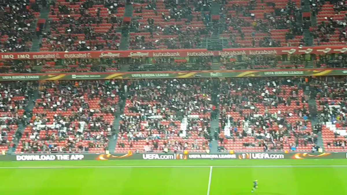 La afición del Athletic en San Paolo