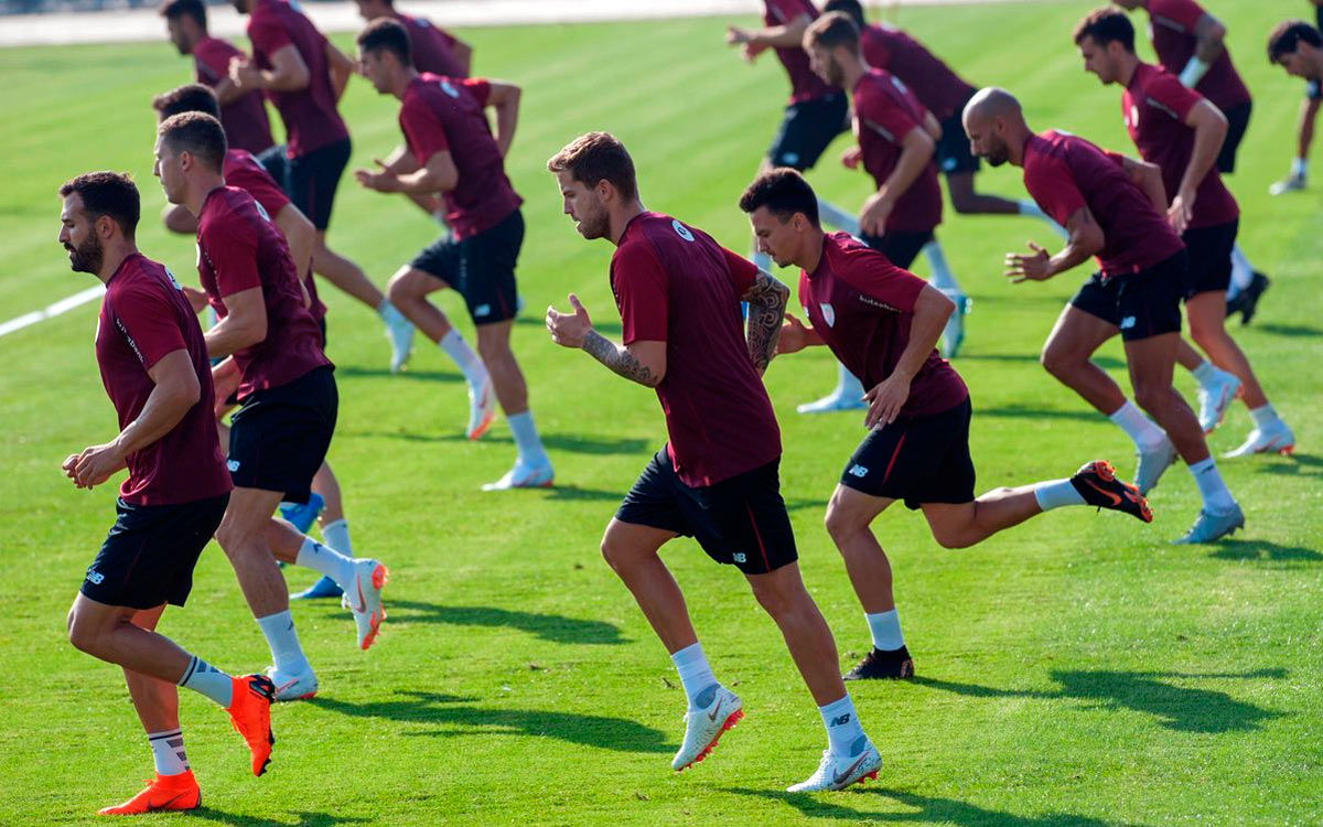 Varios jugadores durante el primer entrenamiento de la temporada 2018-19