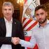 Unai López acompañado de Josu Urritia en su renovación hasta 2022