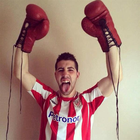 El boxeador Sandor Martín, seguidor del Athletic
