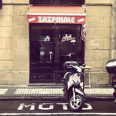El bar del Athletic «Zazpikale Taberna» en Donostia baja la persiana