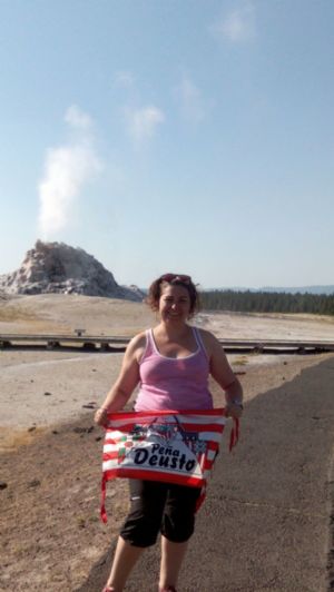 Frente a un Geyser en Yellowstone