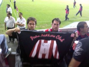 Peñista en el partido en GIJON